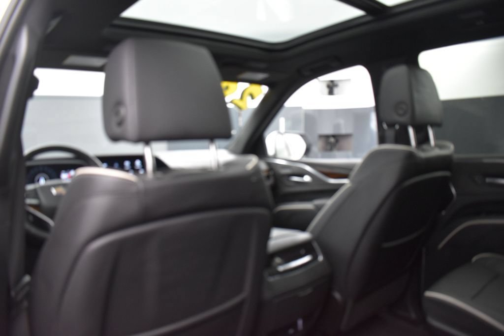 Used 2024 Cadillac Escalade Premium Luxury w/ LPO, Floor Liner Package AWD/4WD image 30