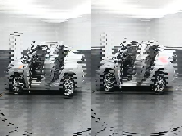 Used 2018 Chevrolet Cruze LT w/ Convenience Package image 37