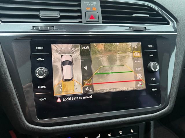 Used 2022 Volkswagen Tiguan SEL R-Line image 18