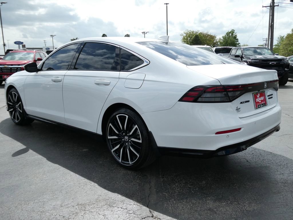 Used 2025 Honda Accord Touring image 8