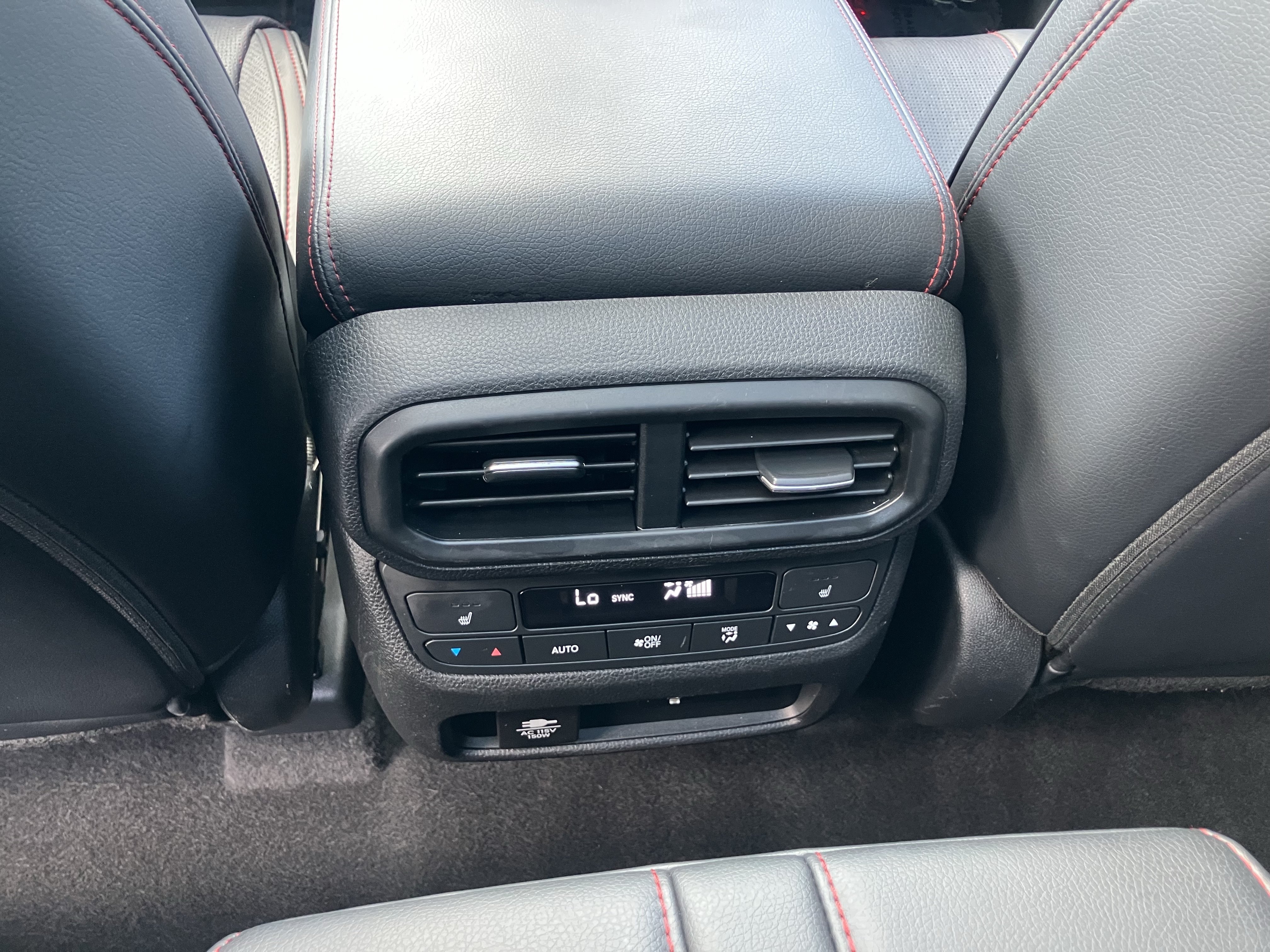 Certified 2025 Honda Pilot Black Edition image 35