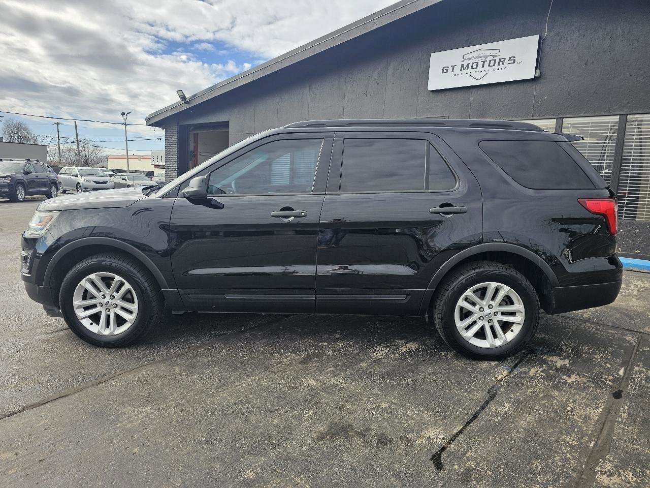 Used 2017 Ford Explorer 4WD image 8