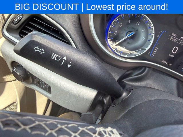 Used 2022 Chrysler Voyager LX FWD image 50