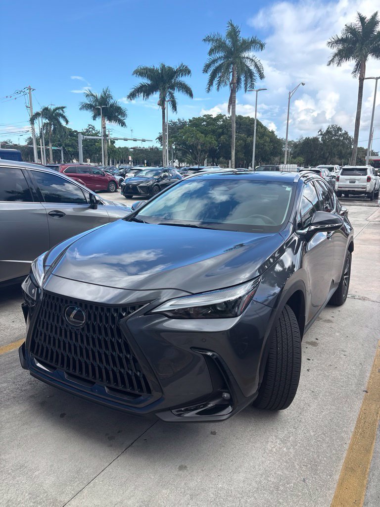Used 2025 Lexus NX 250 FWD w/ Accessory Package (K3) image 5