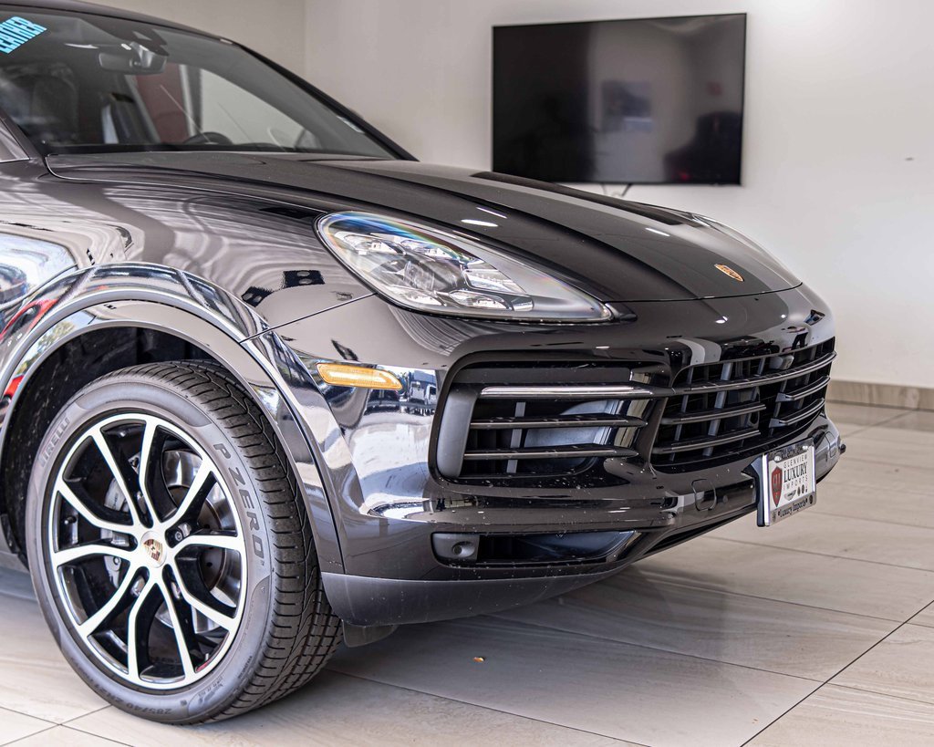 Used 2022 Porsche Cayenne S Platinum image 3