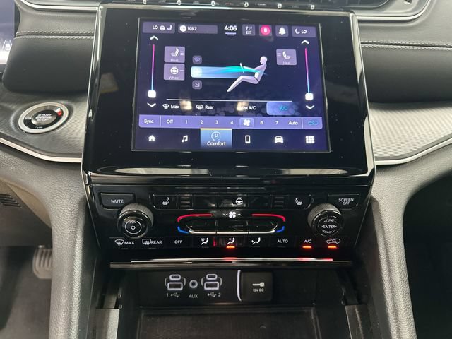 Certified 2025 Jeep Grand Cherokee Altitude AWD/4WD image 18