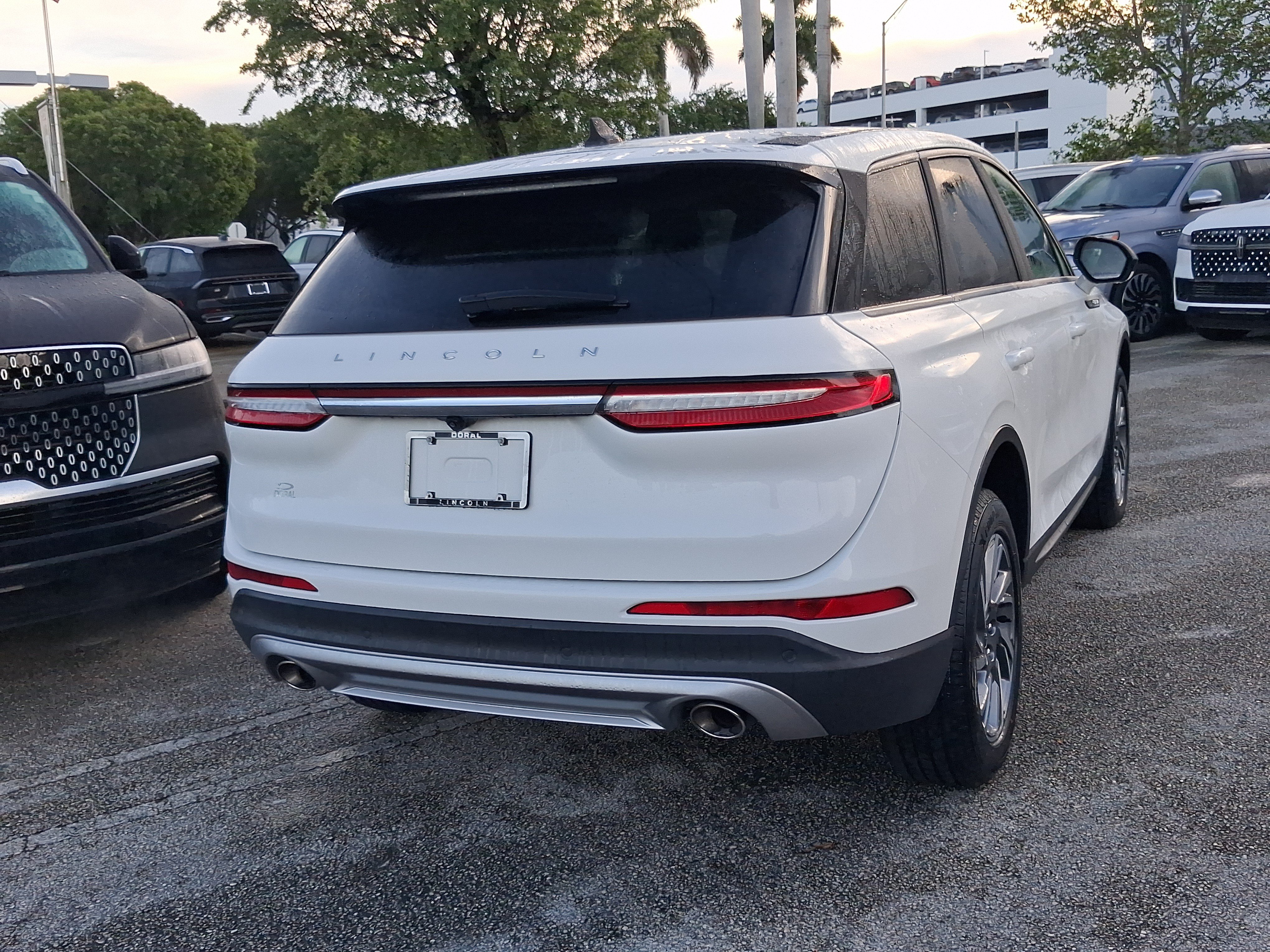 Certified 2023 Lincoln Corsair FWD image 4