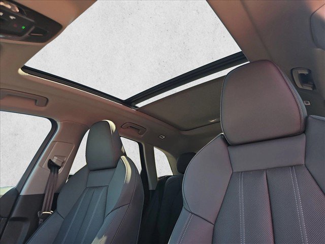 Certified 2025 Audi Q5 Premium w/ Premium Plus AWD/4WD image 22