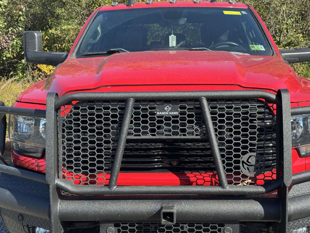 Used 2020 RAM 3500 Big Horn w/ Night Edition AWD/4WD image 4