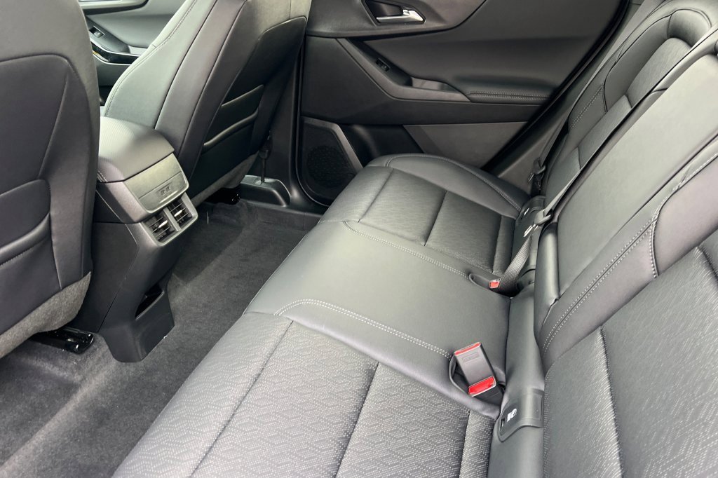 New 2026 Chevrolet Equinox LT image 9