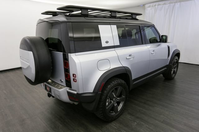 Used 2020 Land Rover Defender 110 SE AWD/4WD image 10