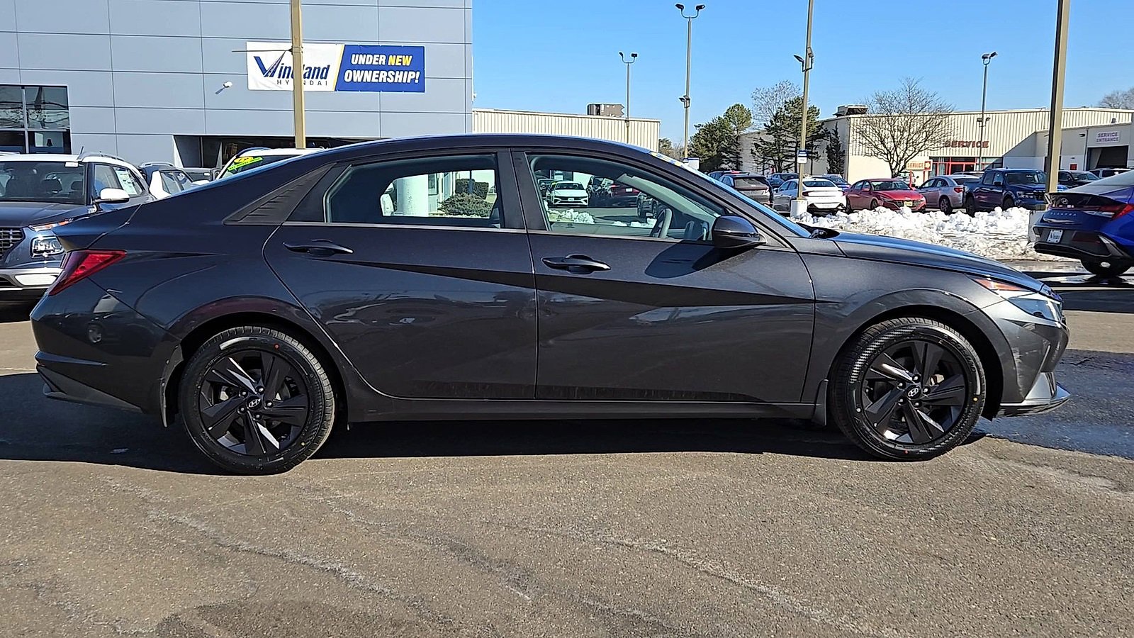 Certified 2022 Hyundai Elantra SEL image 9