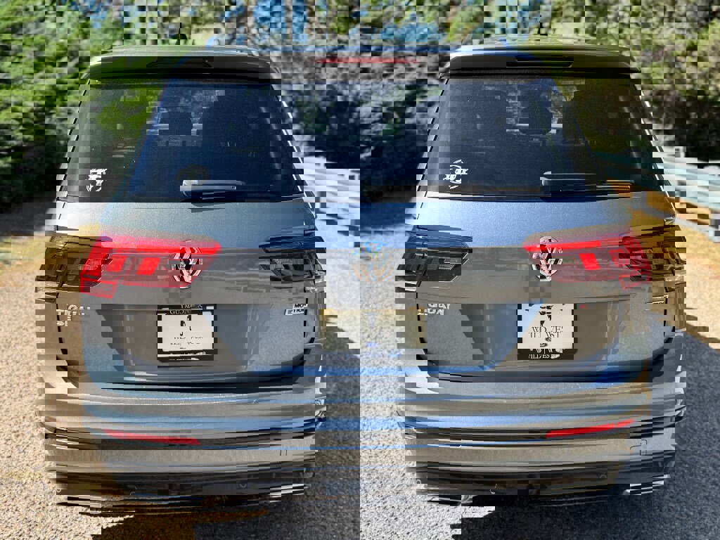 Used 2021 Volkswagen Tiguan SE image 6