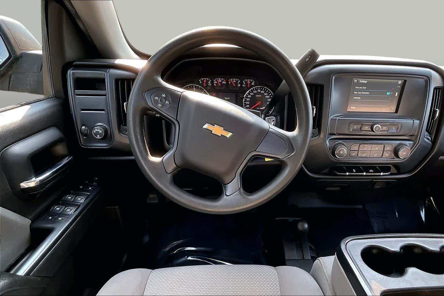 Used 2018 Chevrolet Silverado 1500 Custom w/ Trailering Package AWD/4WD image 6
