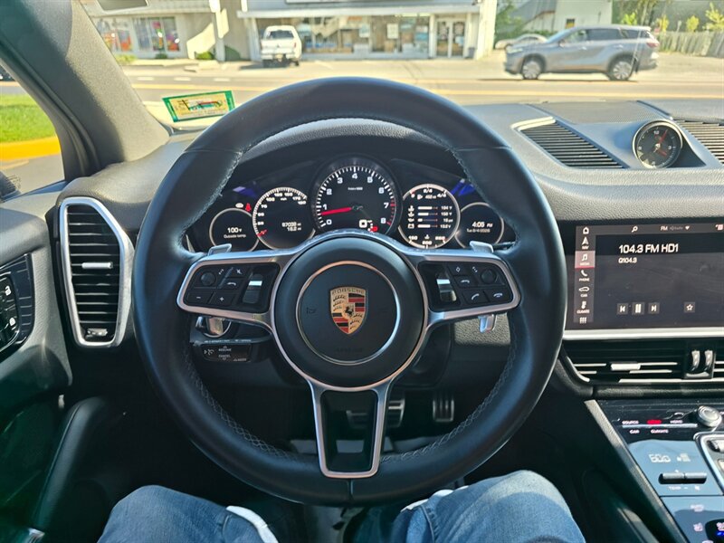 Used 2020 Porsche Cayenne S AWD/4WD image 35