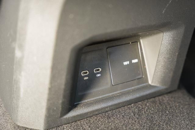 Used 2023 Volkswagen Atlas Cross Sport SE w/ Panoramic Sunroof Package image 26