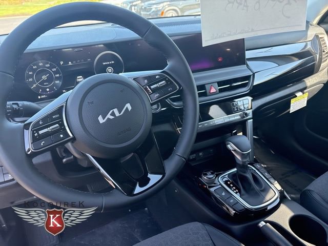 New 2025 Kia Seltos X-Line image 6