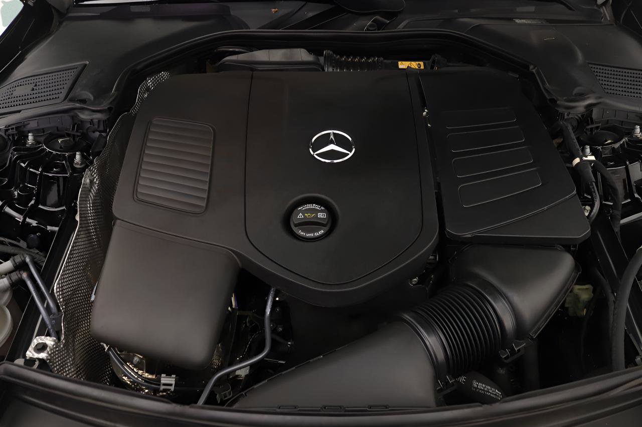 Certified 2023 Mercedes-Benz C 300 Sedan image 23