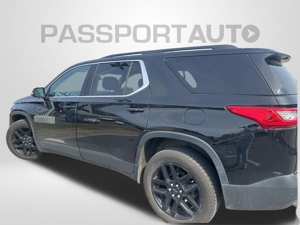 Used 2020 Chevrolet Traverse LT image 3