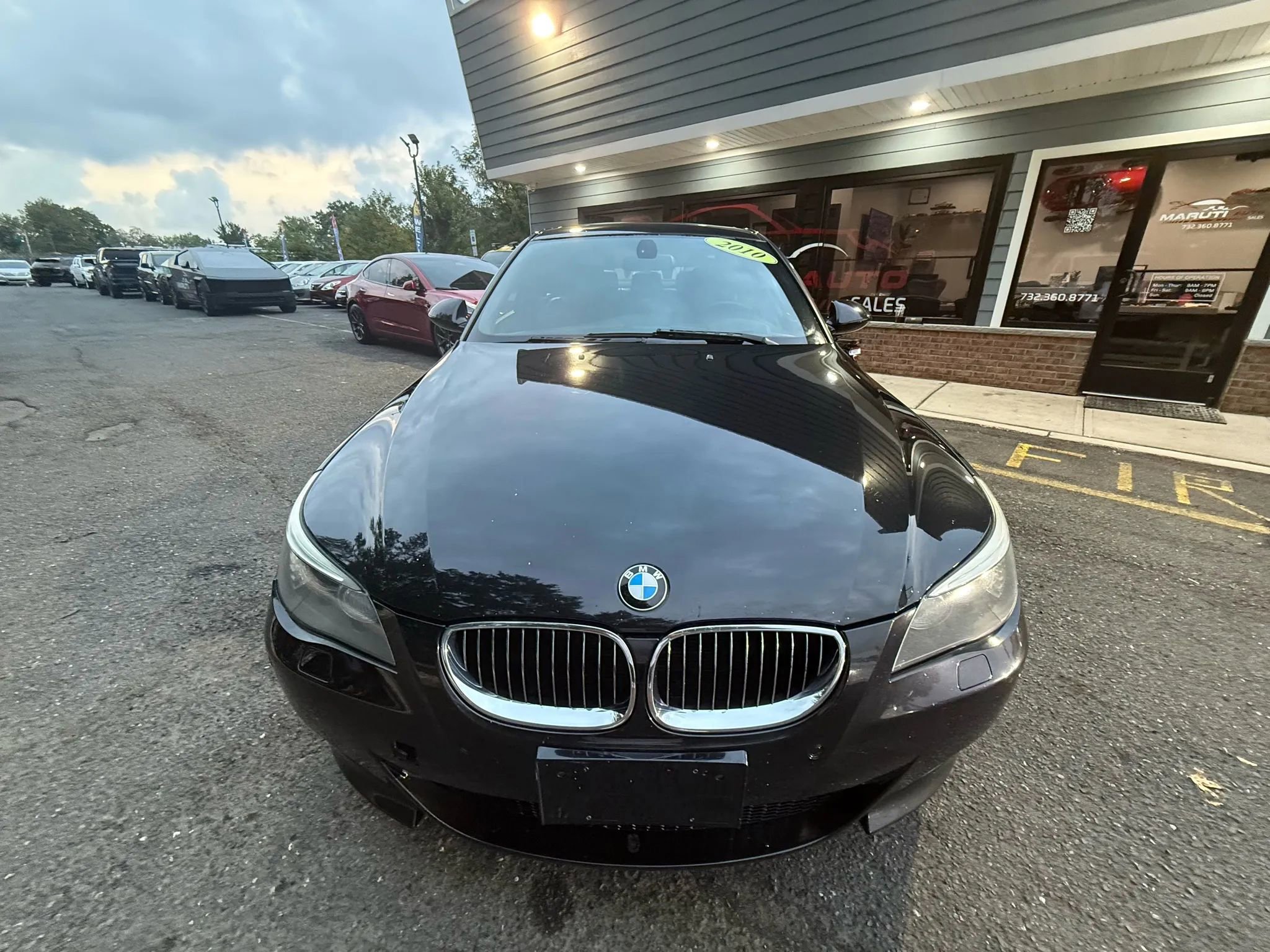 Used 2010 BMW M5 image 2