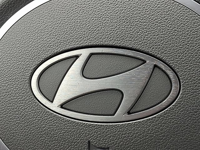Certified 2024 Hyundai Elantra SE FWD image 30