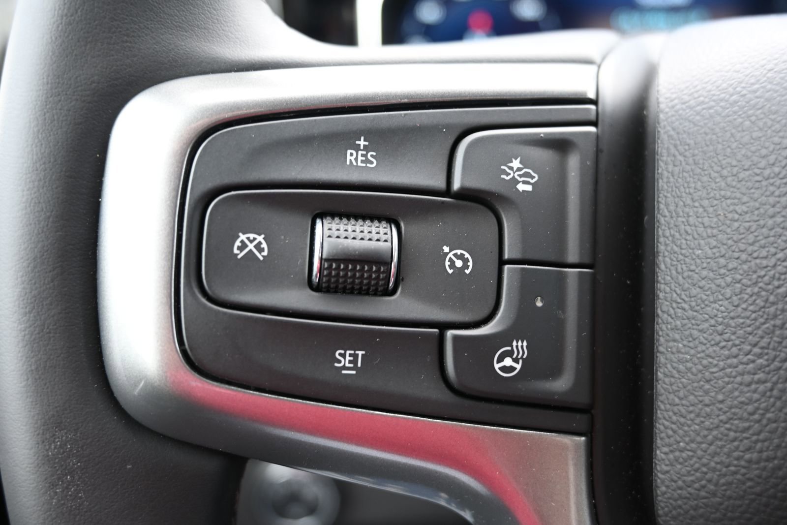 Used 2025 Chevrolet Silverado 1500 LT image 12