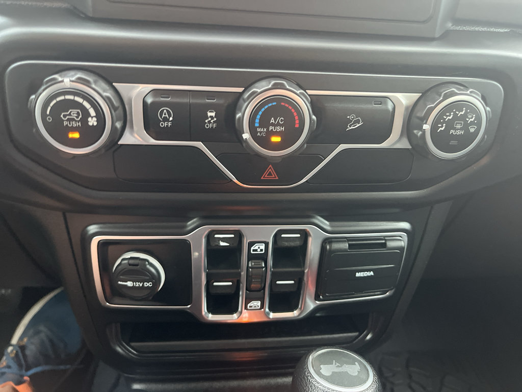 Used 2020 Jeep Wrangler Unlimited Sport S AWD/4WD image 19