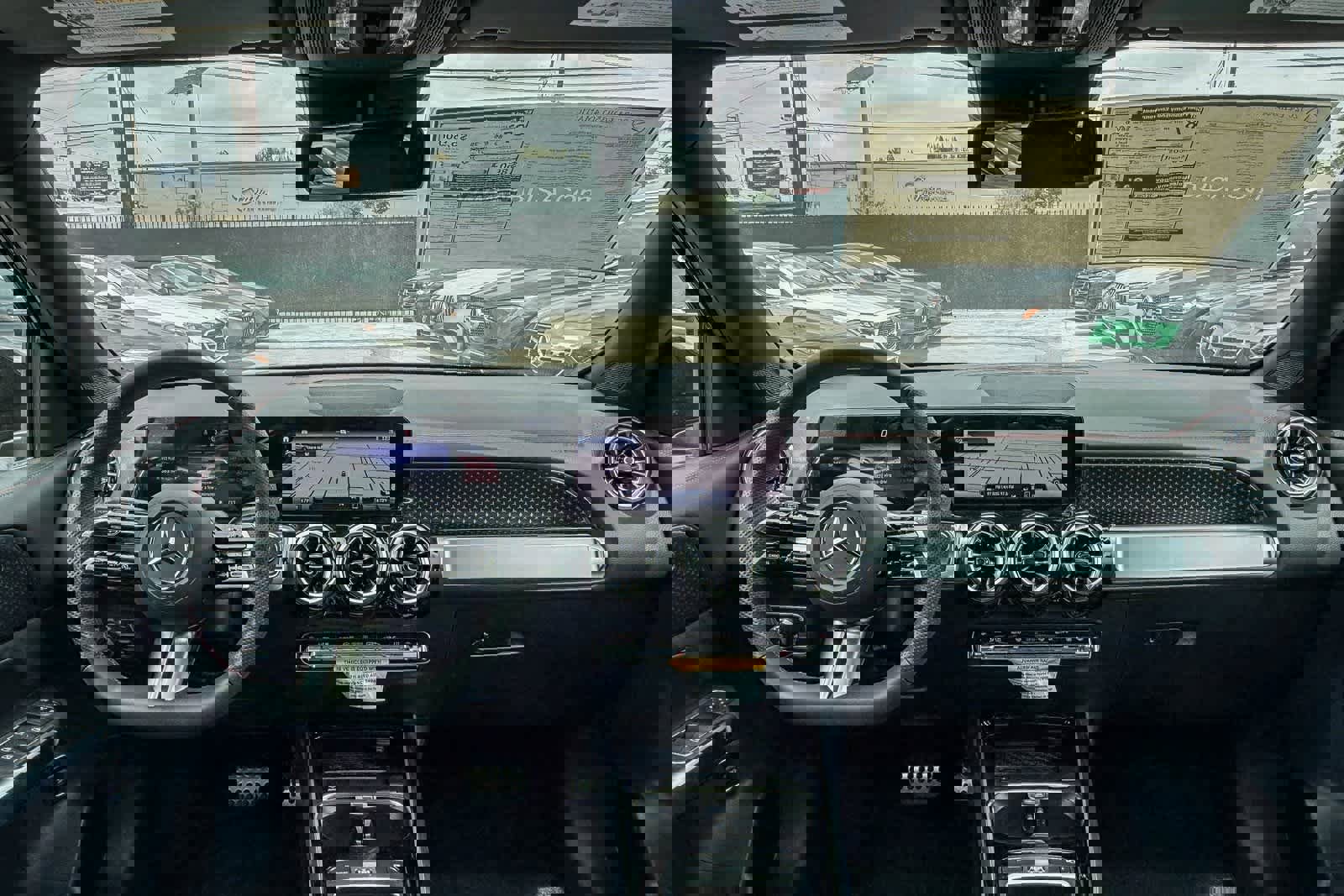 Used 2024 Mercedes-Benz EQB 350 4MATIC SUV image 12