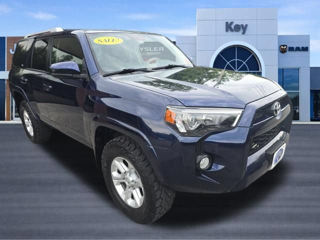 Used 2016 Toyota 4Runner SR5 AWD/4WD image 3