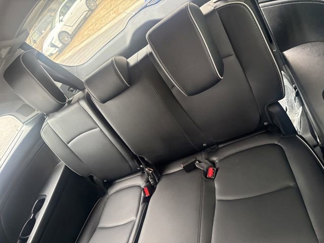 Used 2023 Honda Odyssey Elite image 5