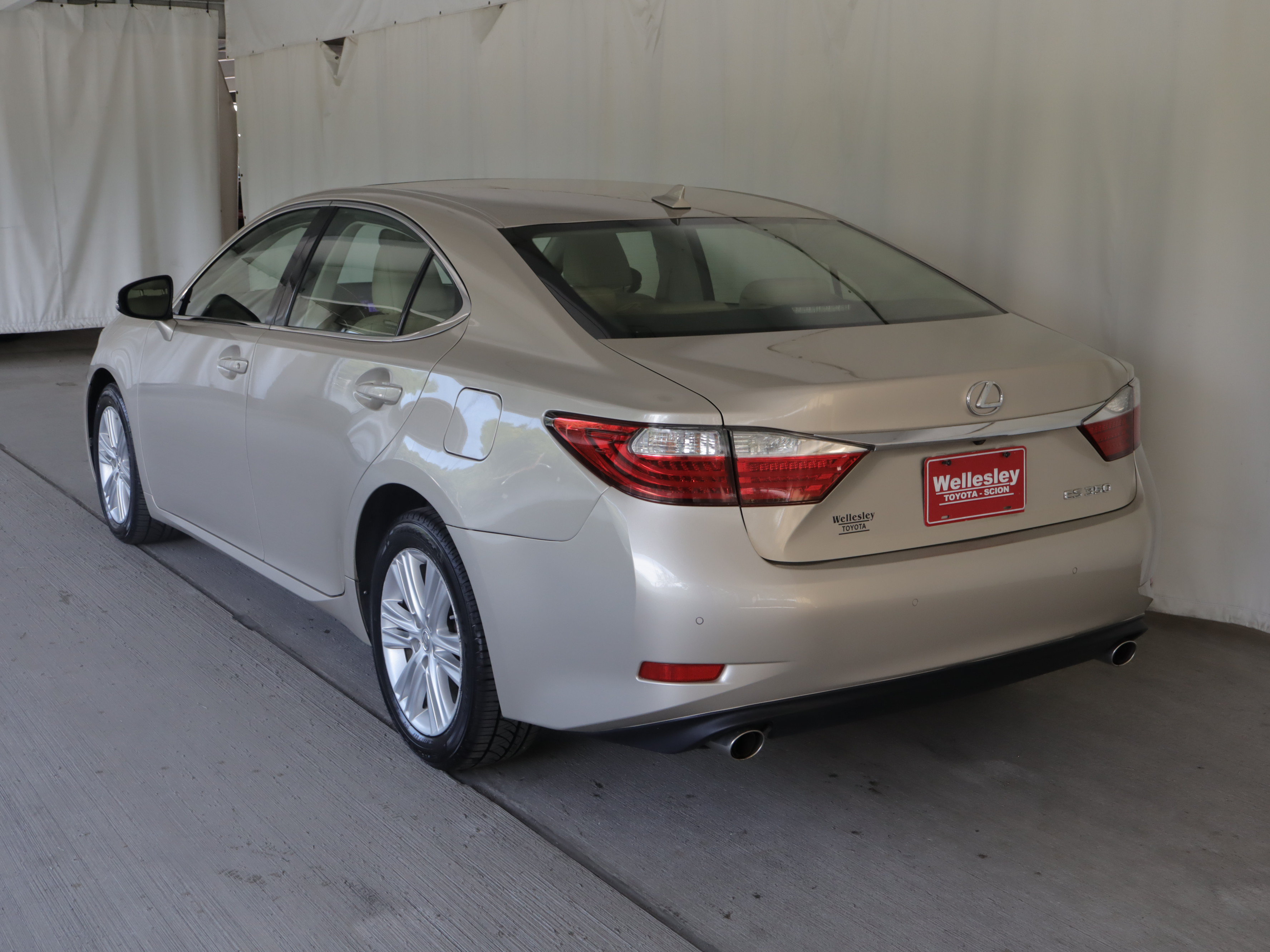 Used 2013 Lexus ES 350 w/ Luxury Pkg FWD image 26