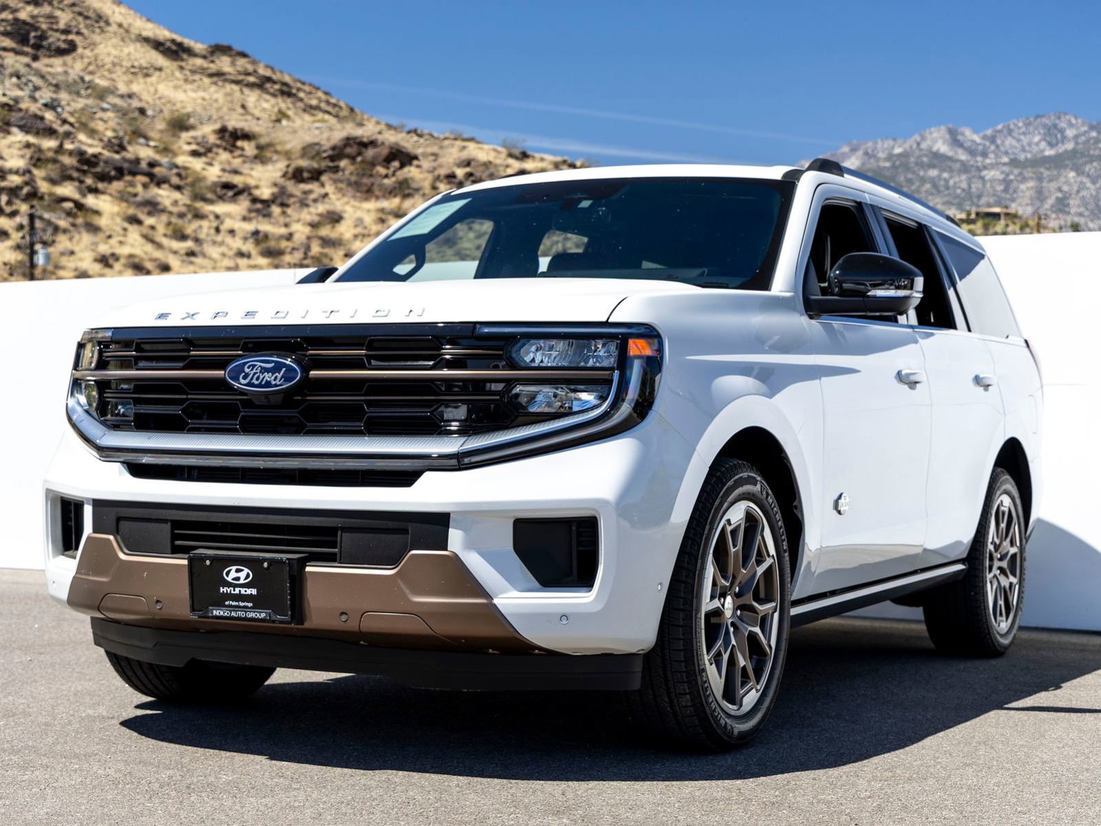 Used 2025 Ford Expedition King Ranch AWD/4WD image 5