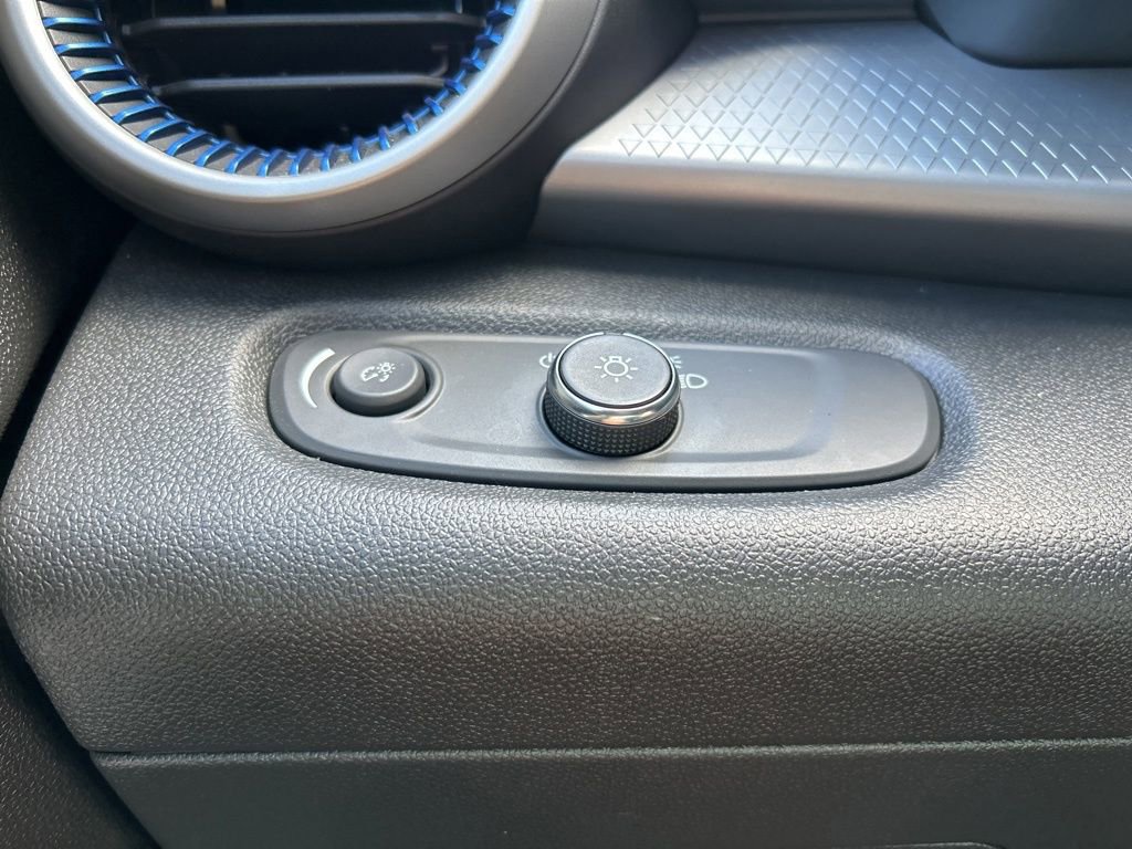 Used 2024 Chevrolet Trax LS w/ Driver Confidence Package image 27