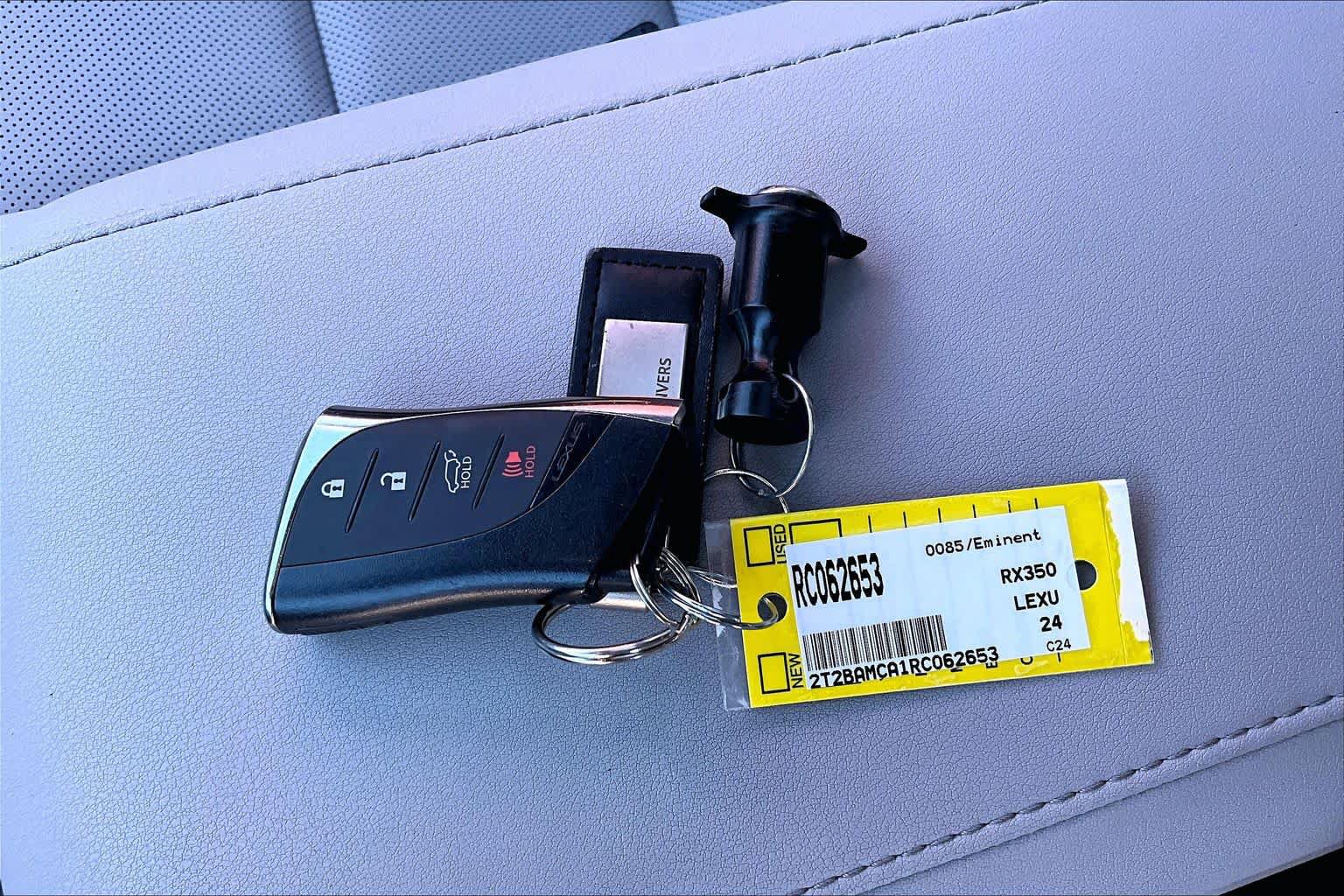Used 2024 Lexus RX 350 Premium w/ Cold Area Package AWD/4WD image 15