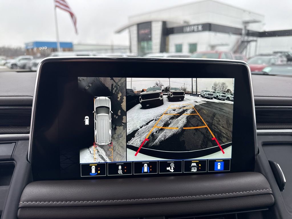 Used 2022 GMC Yukon XL SLT w/ SLT Luxury Package RWD image 22