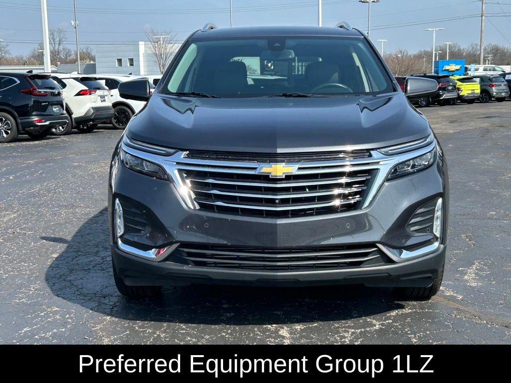 Used 2022 Chevrolet Equinox Premier FWD image 2