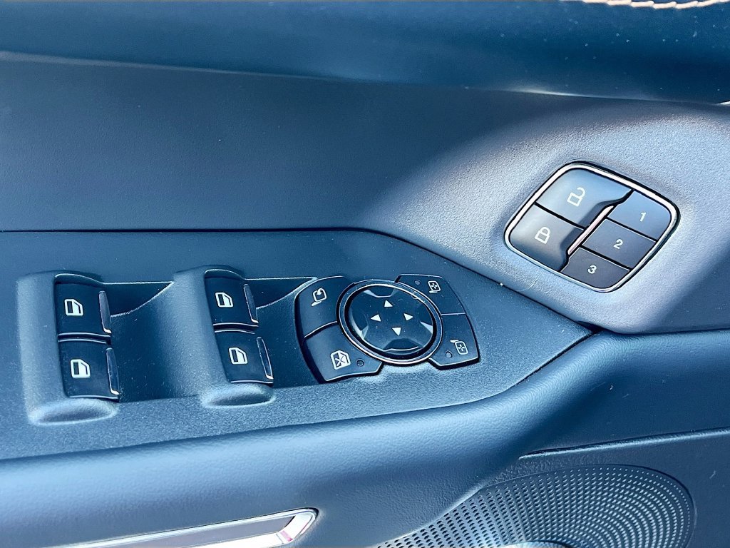Used 2024 Ford Expedition Platinum RWD image 18
