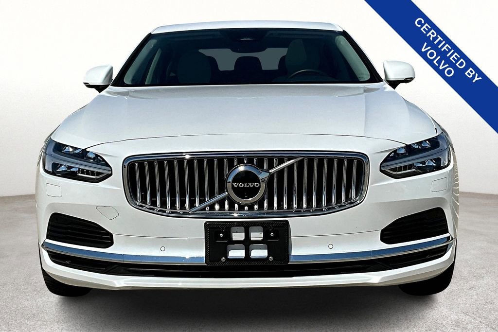 Certified 2024 Volvo S90 T8 Ultimate w/ Lounge Package image 5