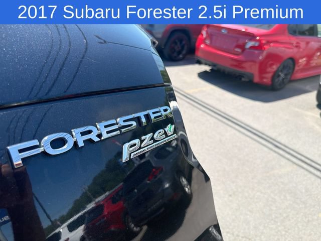 Used 2017 Subaru Forester 2.5i Premium w/ All-Weather Package AWD/4WD image 17
