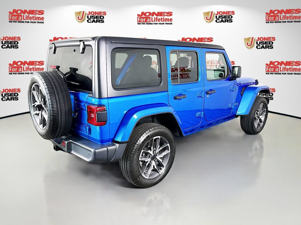 Used 2024 Jeep Wrangler Unlimited w/ Convenience Group AWD/4WD image 15