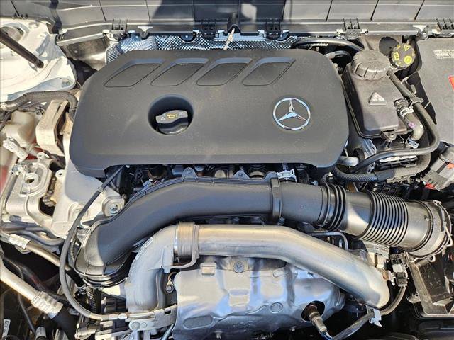 Used 2026 Mercedes-Benz GLB 250 image 21