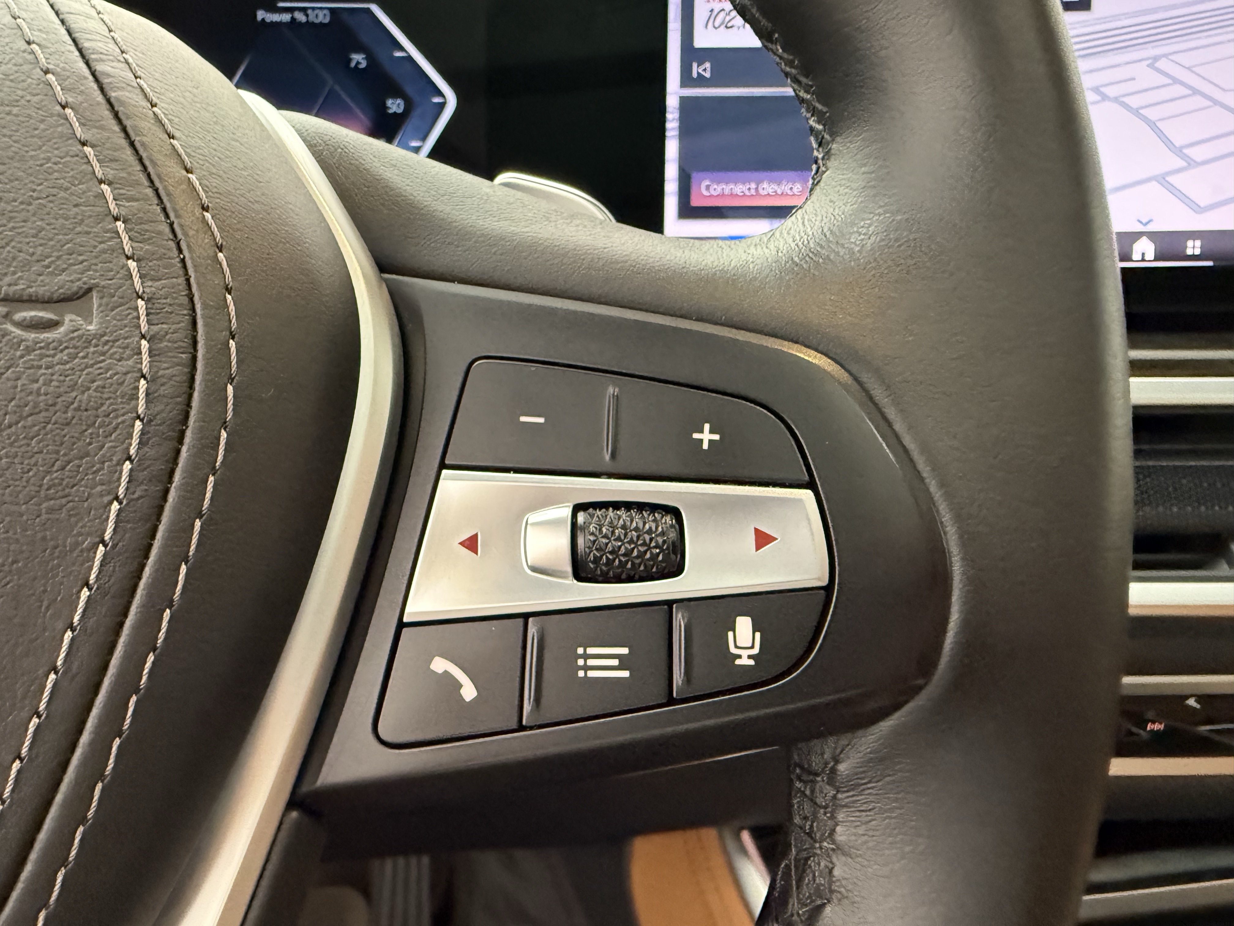 Used 2024 BMW X5 sDrive40i w/ Parking Assistance Package RWD image 16