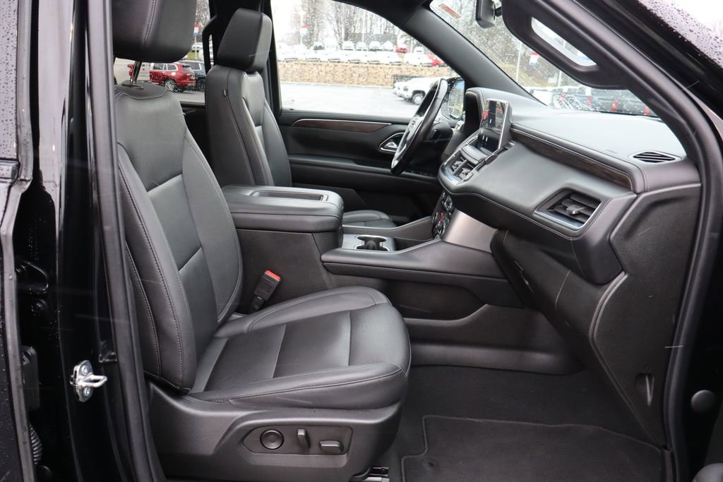 Used 2022 Chevrolet Tahoe Z71 w/ Luxury Package image 18