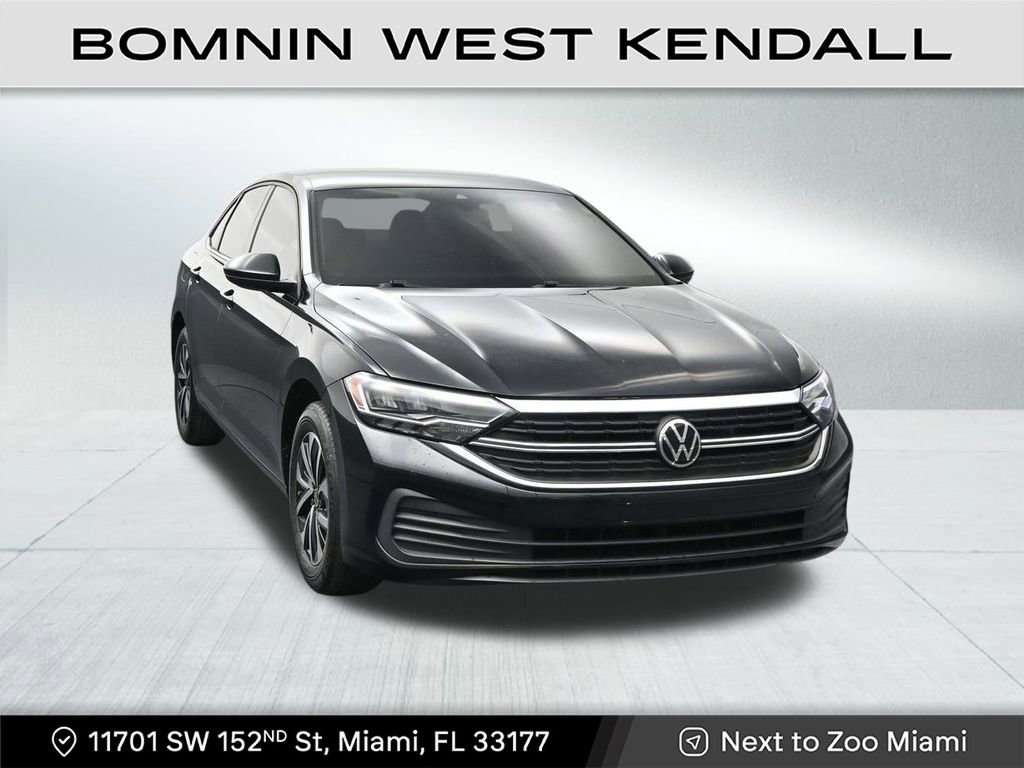 Used 2023 Volkswagen Jetta S image 7