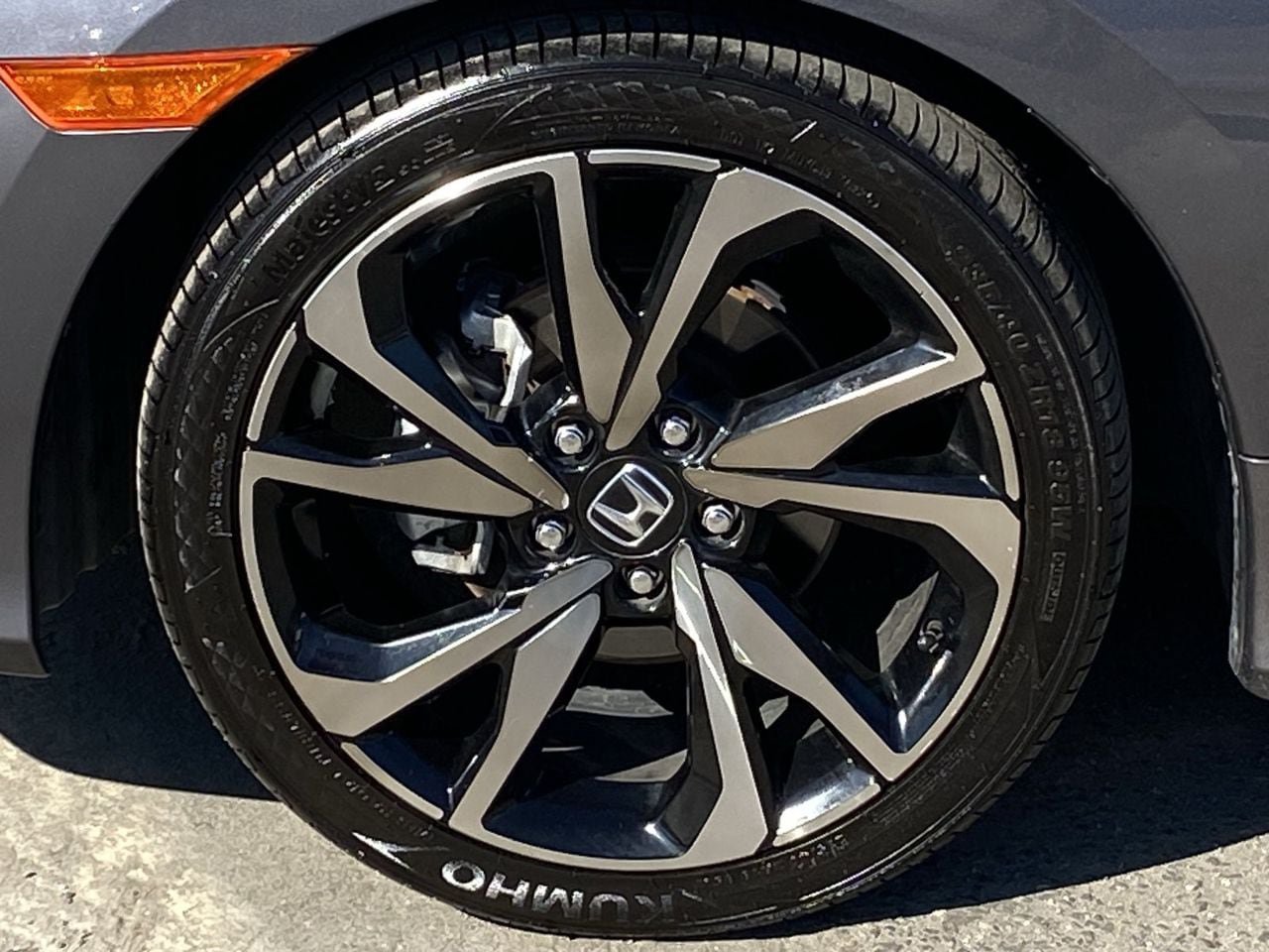 Used 2019 Honda Civic Sport image 8