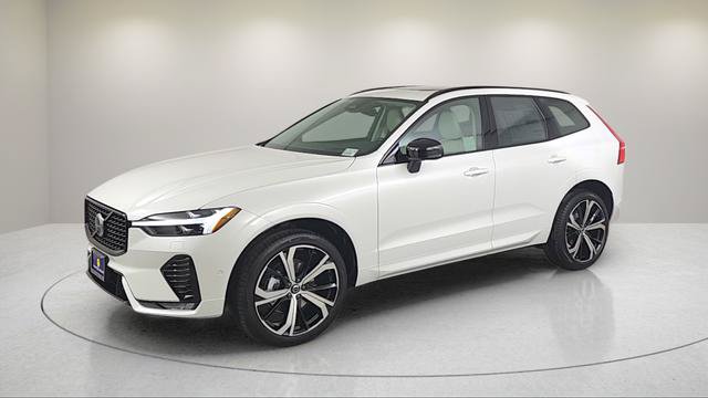 Certified 2025 Volvo XC60 B5 Ultra w/ Protection Package Premier AWD/4WD image 3