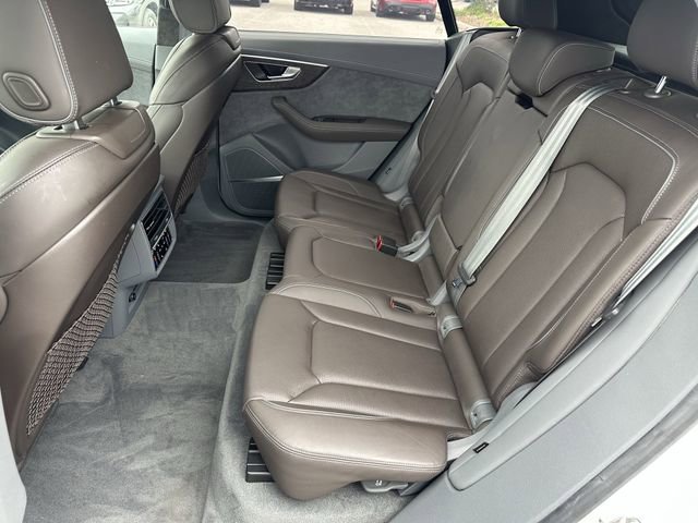 Used 2022 Audi Q8 Prestige image 19
