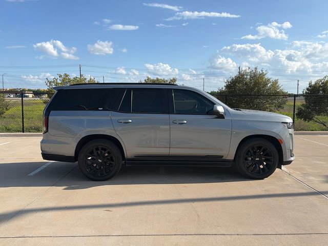 Used 2024 Cadillac Escalade Sport w/ LPO, ONYX Package image 10