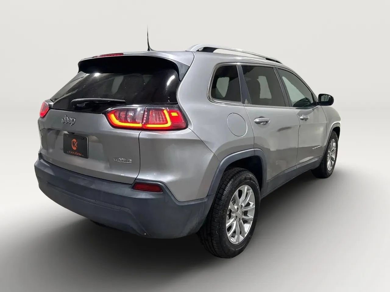 Used 2019 Jeep Cherokee Latitude w/ Popular Appearance Group FWD image 12