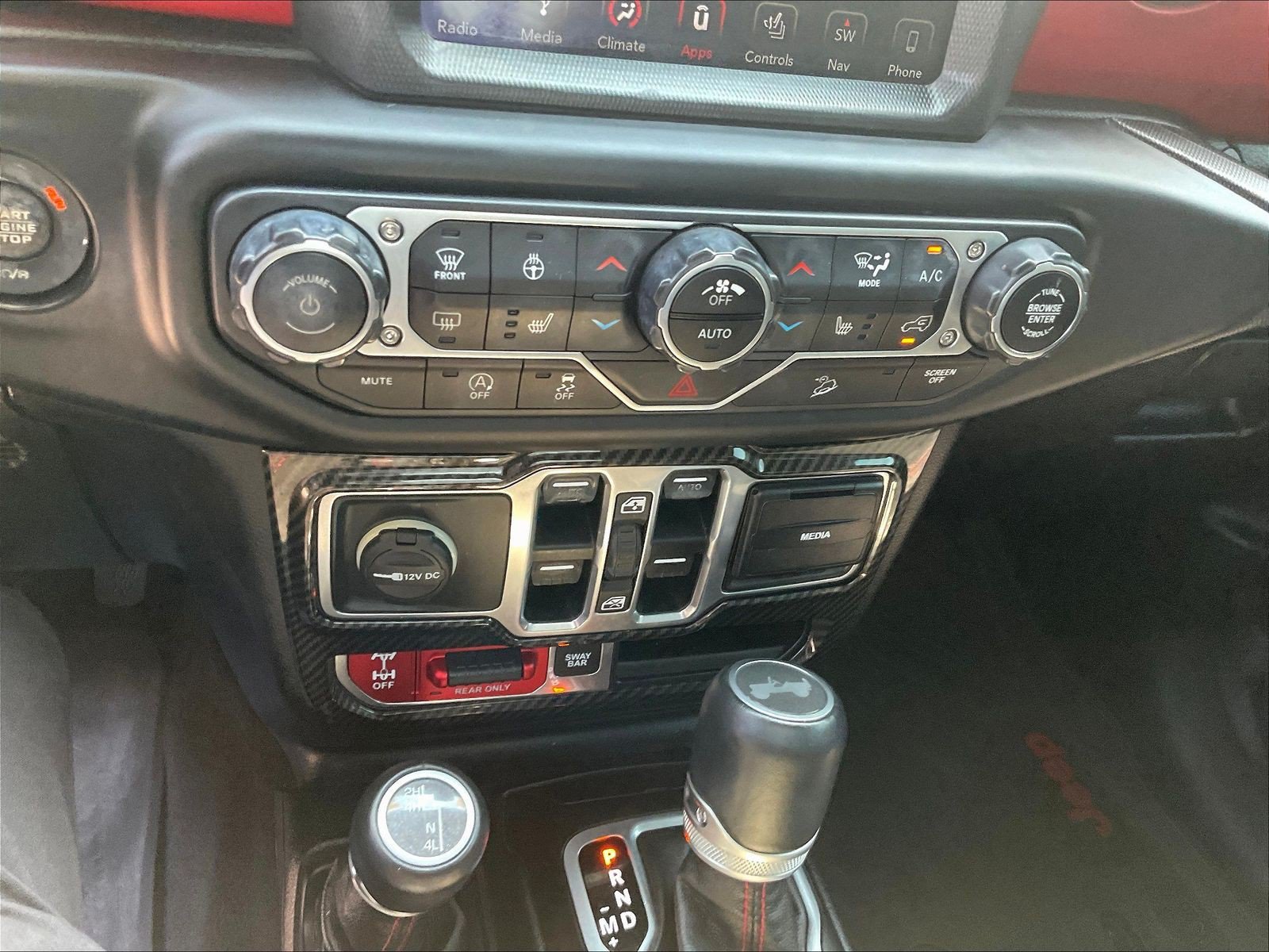 Used 2018 Jeep Wrangler Unlimited Rubicon AWD/4WD image 16